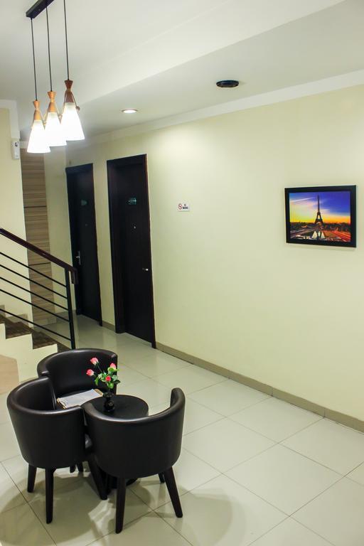 Vindhika Hotel Macasar Exterior foto