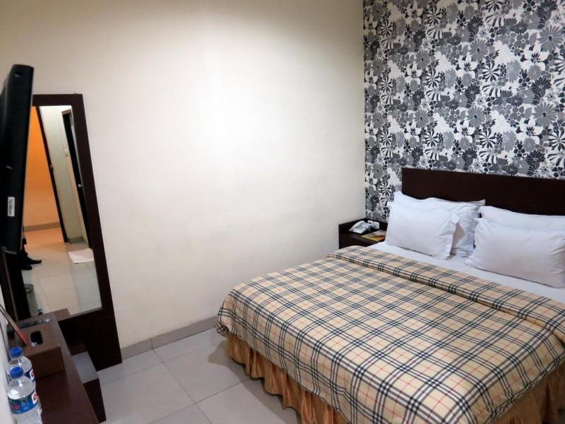 Vindhika Hotel Macasar Habitación foto